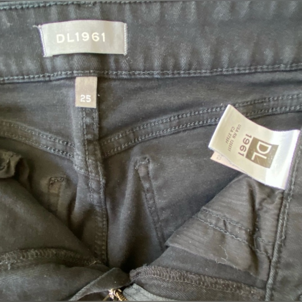 🔥Final Sale $7🔥 DL1961 Women's Lara md rise instasculp cropped boot Jeans - Picture 4 of 8